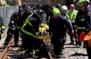 У метро Бостона з рейок зійшов вагон: десять людей опинилися в лікарні