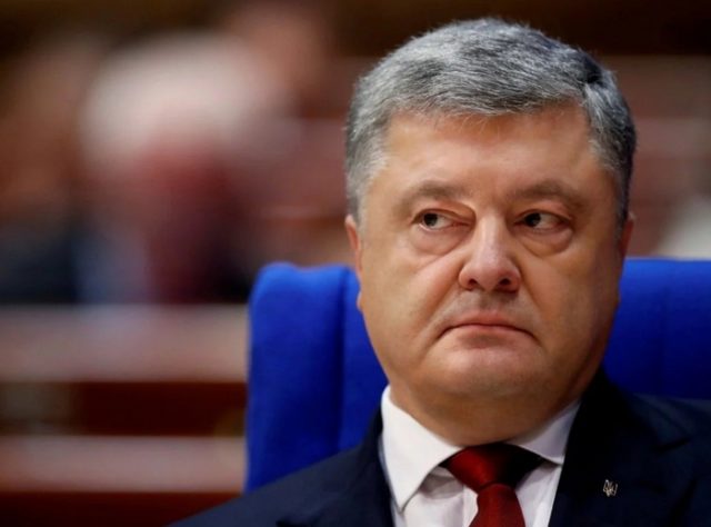 НАБУ відкрило справу проти Порошенка через можливу службову недбалість НАБУ відкрило справу проти Порошенка через можливу службову недбалість