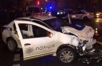 В Києві сталося ДТП за участю патрульних: п'ятеро постраждалих