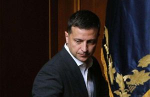 За даними опитування українці почали розчаровуватися в діях влади