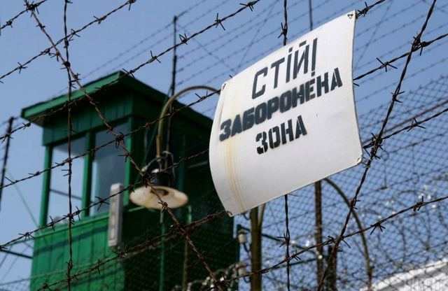 Двоє ув'язнених втекли з колонії в Житомирській колонії Двоє ув'язнених втекли з колонії в Житомирській колонії