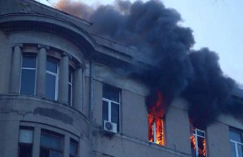 В результаті пожежі в коледжі в Одесі загинули вже чотири людини